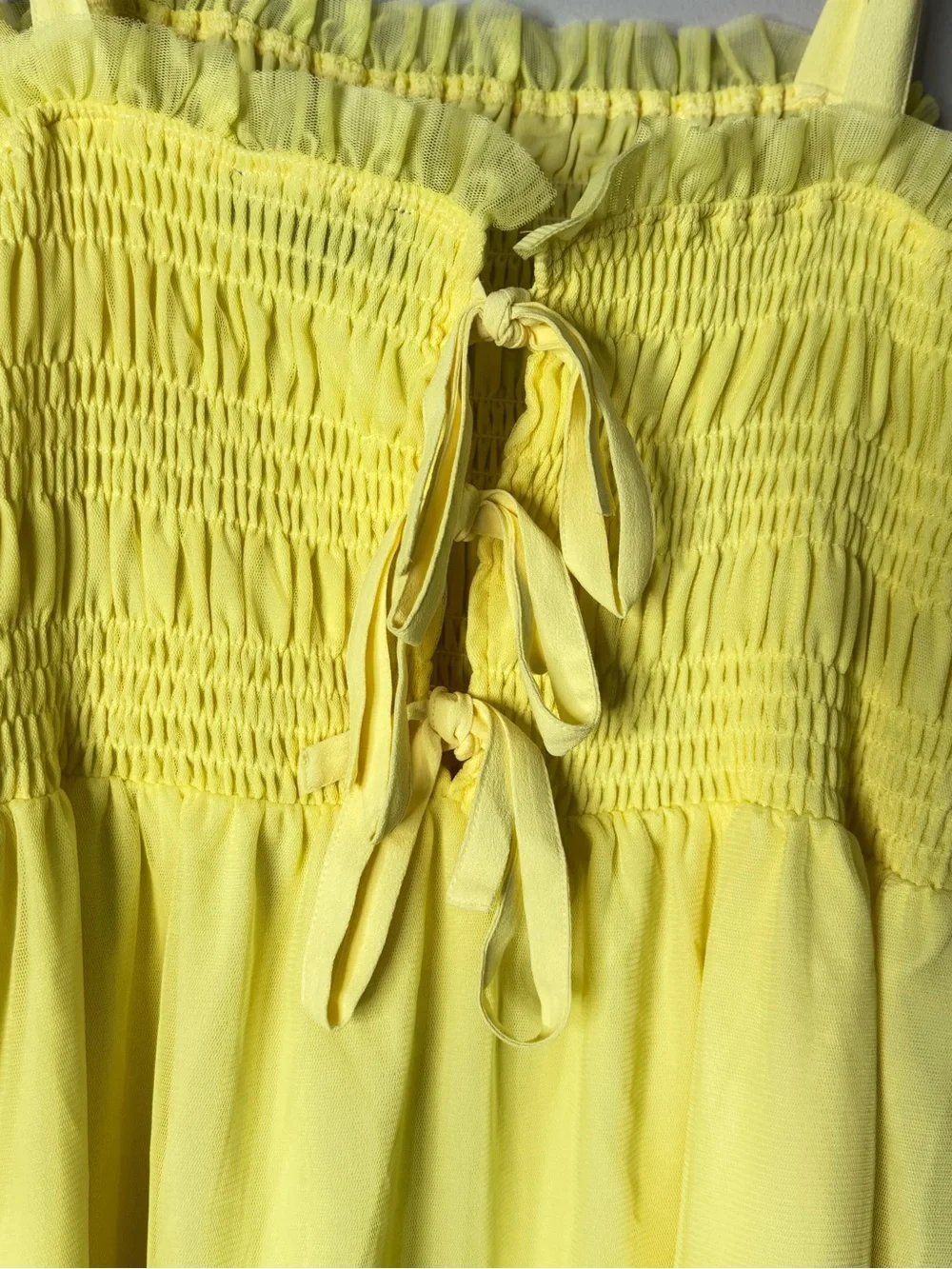 Modcloth Bright yellow smocked sundress with adjustable shoulder ties NWT L - Picture 6 of 7